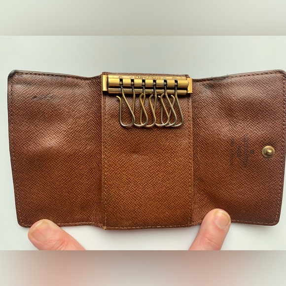 LOUIS VUITTON: Rare Vintage LV Monogram 6 Key Ring Holder Wallet Good Condition - Picture 4 of 13